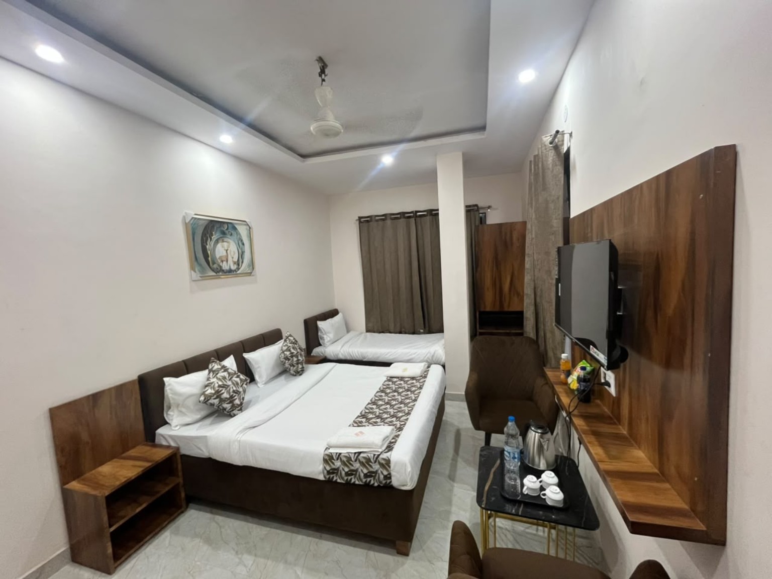 Hotel JSN gallery image 16